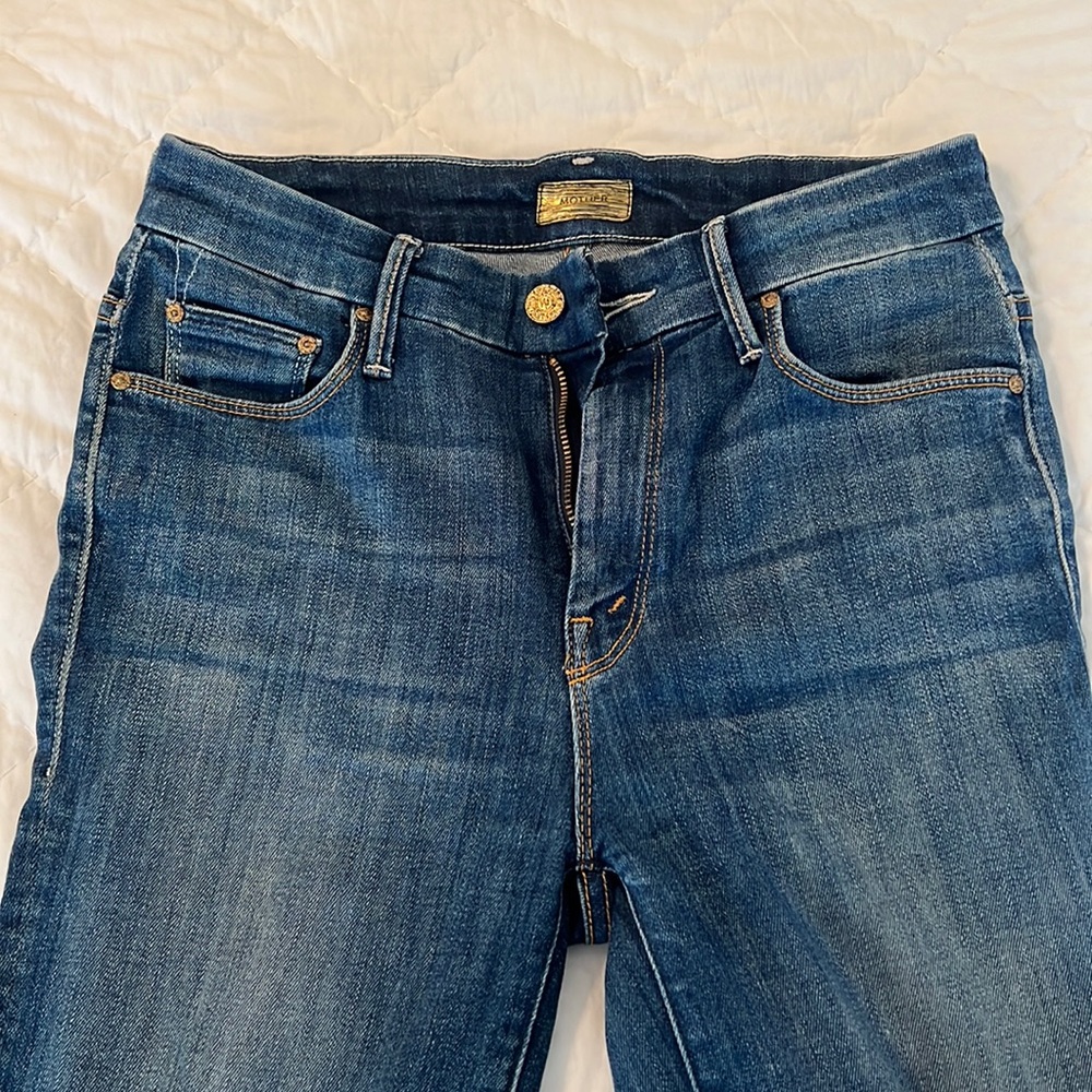 Mother high waisted Looker Ankle Fray